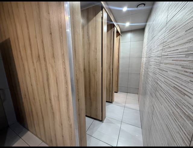 5,054M² BUILDING FOR SALE IN PARKTOWN